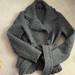Vintage Elegant Gray Wool/Acrylic Italian Women's Jacket with Ruffle Trim